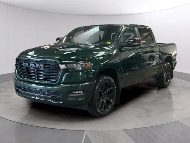 2027 RAM 1500 Sport, weiß, 5 km, Import Kanada — Foto 1