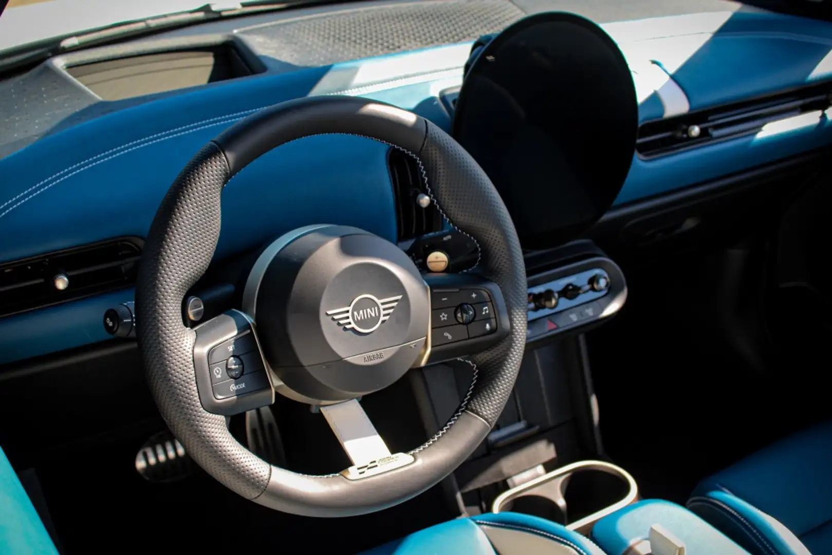 2026 MINI Cooper Cabrio, 100 km, Spanien — Foto 5 z 12