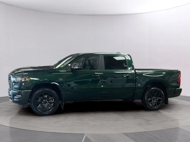 2027 RAM 1500 Sport, blau, 5 km, Import Kanada — Foto 2 z 20