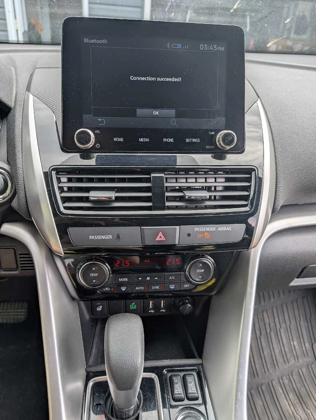 2024 Mitsubishi Eclipse Cross SEL, grau, 54.000 km, Import Kanada — Foto 5 z 5