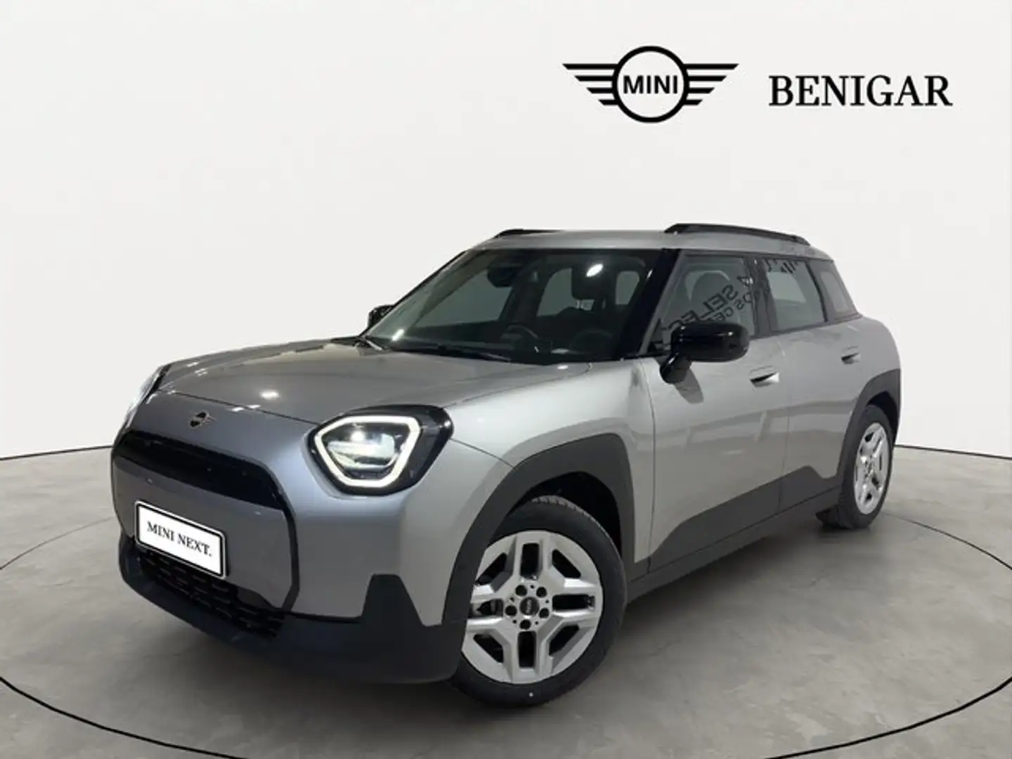 2025 MINI Aceman, 66 km, Spanien — Foto 1