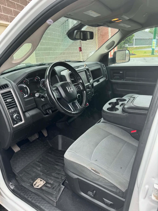 2021 Dodge Ram1500, 158.000 km, Import Kanada — Foto 4 z 5