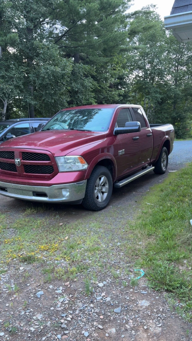 2015 Dodge Ram1500, 167.000 km, Import Kanada — Foto 1