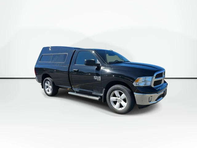 2023 RAM 1500 Classic Tradesman | Bluetooth | Keyless | Warranty to 2028, schwarz, 17.253 km, Import Kanada — Foto 2 z 20