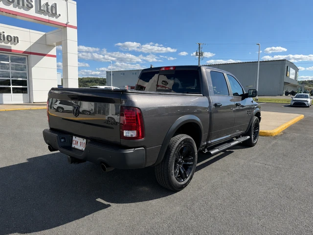2023 RAM 1500 Classic Warlock, grau, 9.985 km, Import Kanada — Foto 3 z 5