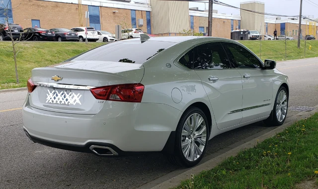2016 Chevrolet Impala LTZ, weiß, 17.000 km, Import Kanada — Foto 2 z 5