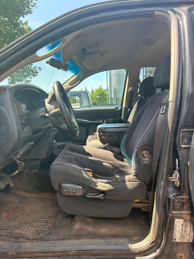 2005 Dodge Ram, schwarz, 247.000 km, Import Kanada — Foto 3 z 5