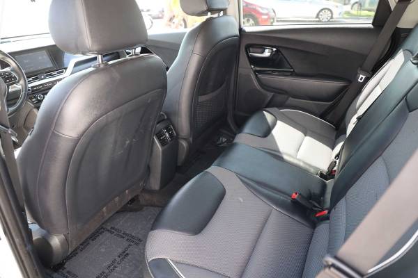 2022 Kia, Import USA — Foto 12 z 12