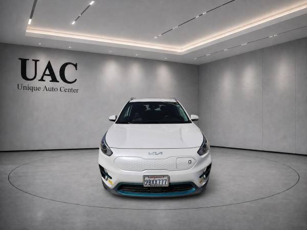 2022 Kia, Import USA — Foto 2 z 12