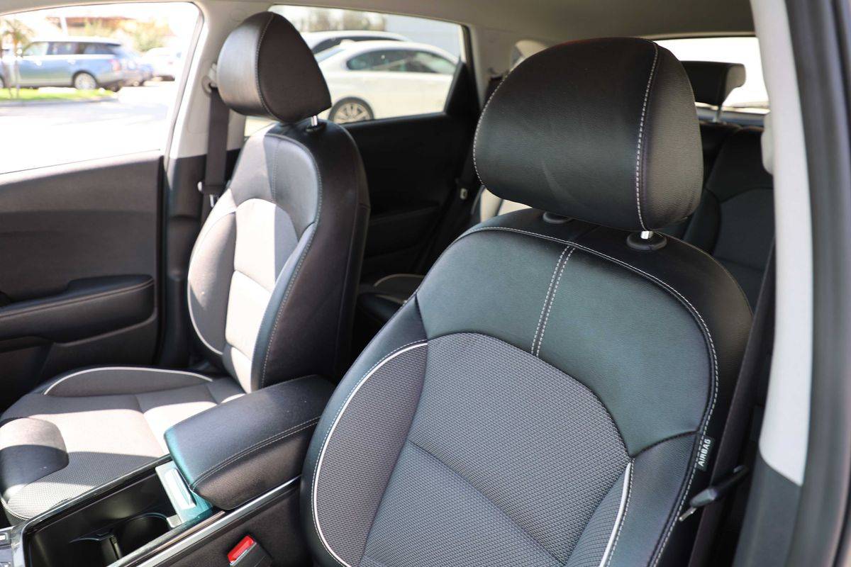2022 Kia, Import USA — Foto 7 z 12