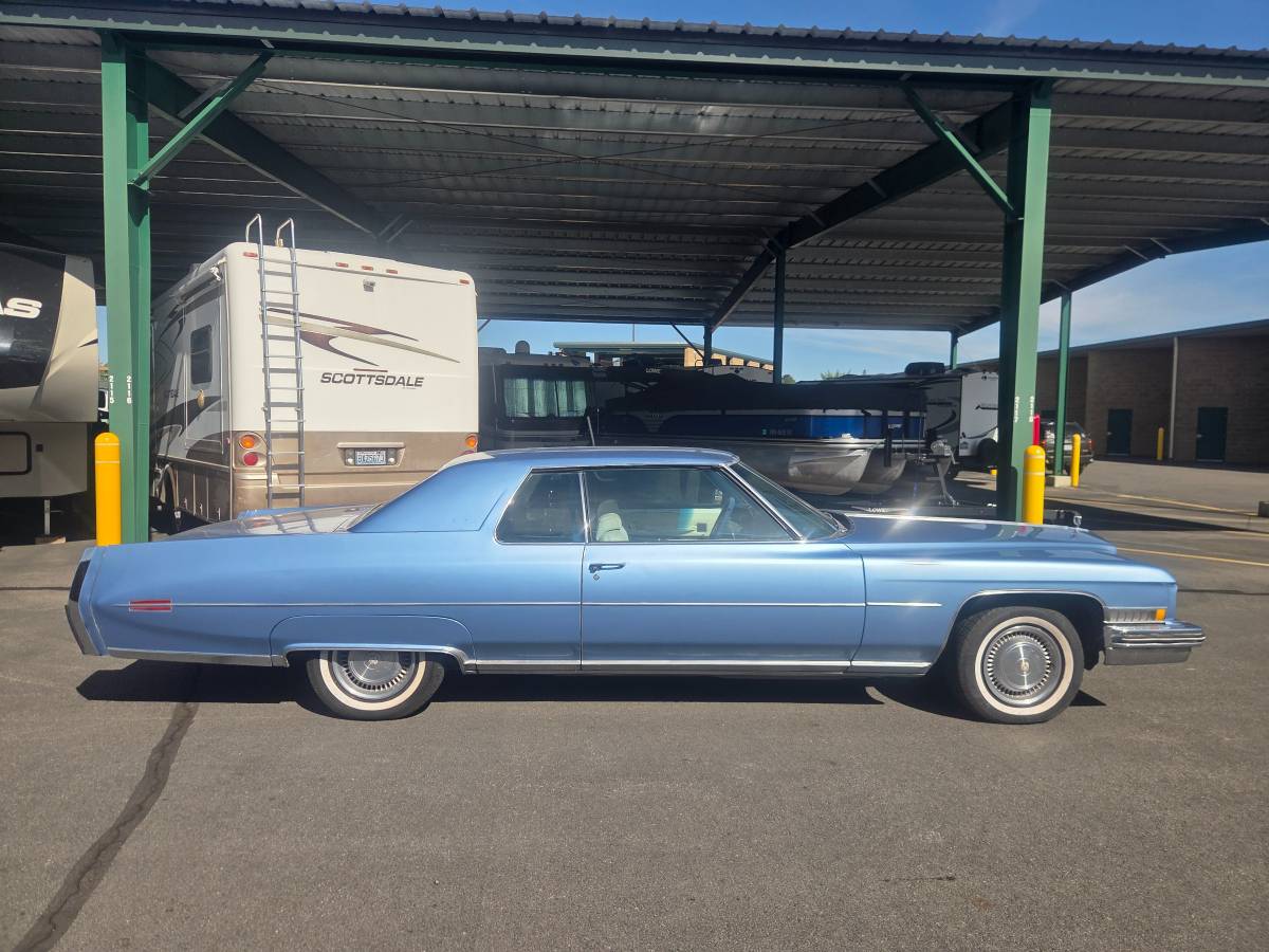 Cadillac, Import USA — Foto 4 z 12