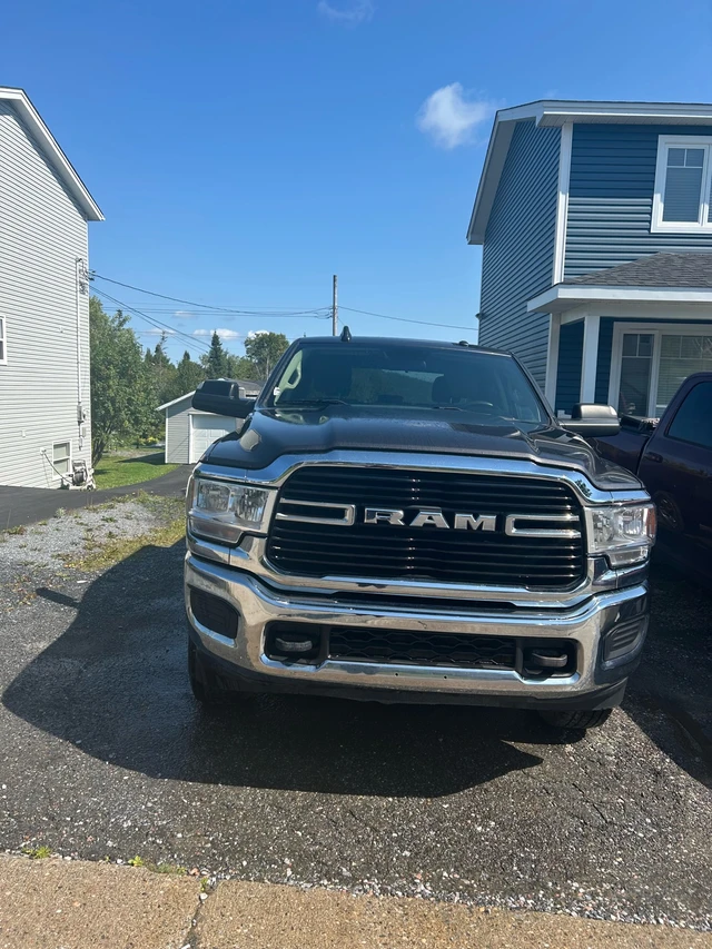 2019 Dodge Ram3500, 209.294 km, Import Kanada — Foto 1