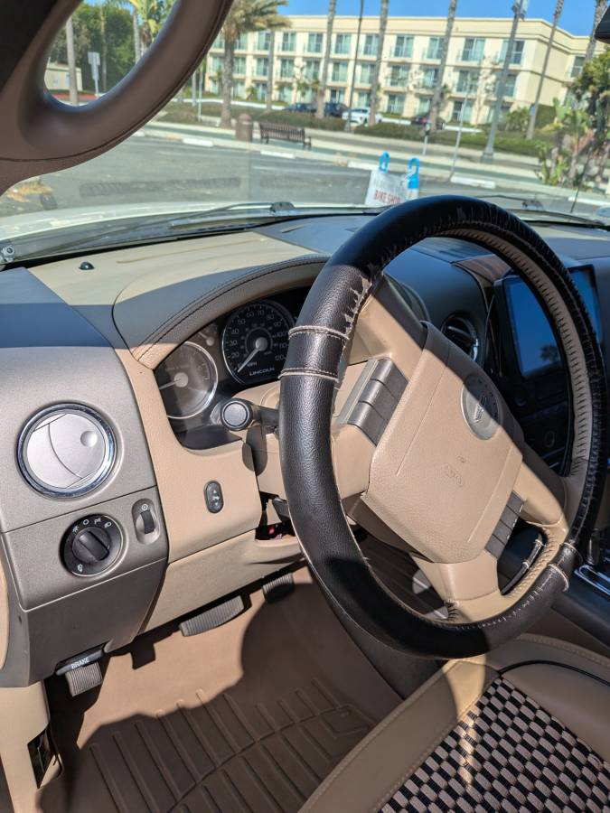2006 Lincoln, Import USA — Foto 12 z 12
