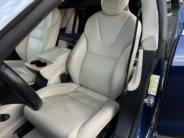 2018 Tesla, Import USA — Foto 10 z 12