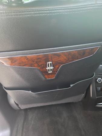 2016 Lincoln, Import USA — Foto 12 z 12