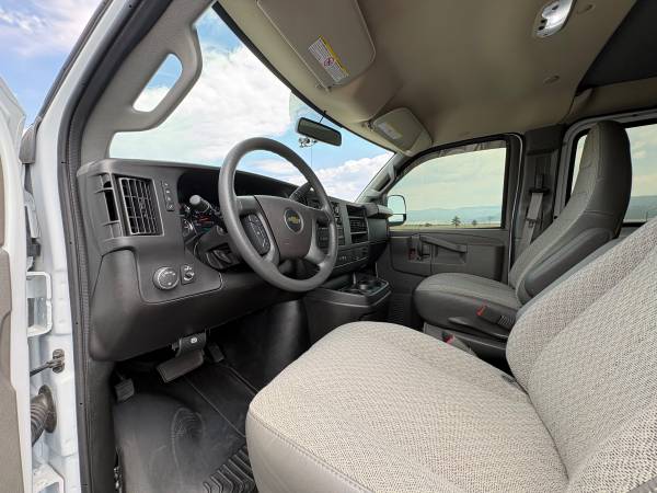 2025 Chevrolet, Import USA — Foto 10 z 12