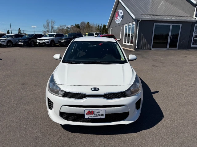 2018 Kia Rio, 141.000 km, Import Kanada — Foto 2 z 5