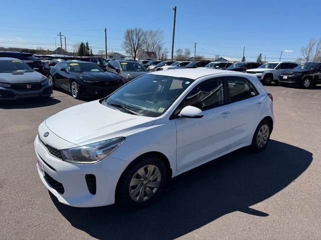 2018 Kia Rio, 141.000 km, Import Kanada — Foto 3 z 5