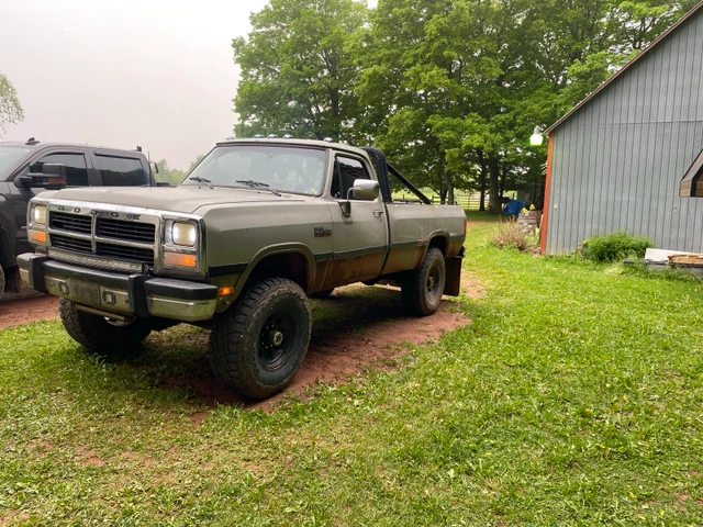 1992 Dodge Ram2500, 297.000 km, Import Kanada — Foto 1