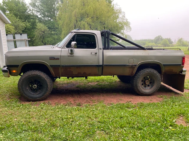 1992 Dodge Ram2500, 297.000 km, Import Kanada — Foto 2 z 5