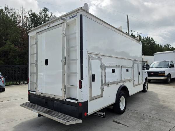2024 Ford, Import USA — Foto 5 z 12
