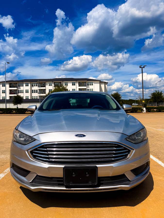 2018 Ford, Import USA — Foto 2 z 12