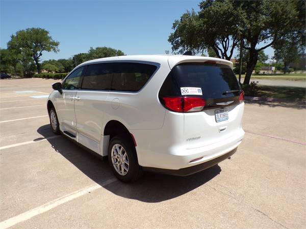 Chrysler, Import USA — Foto 6 z 12