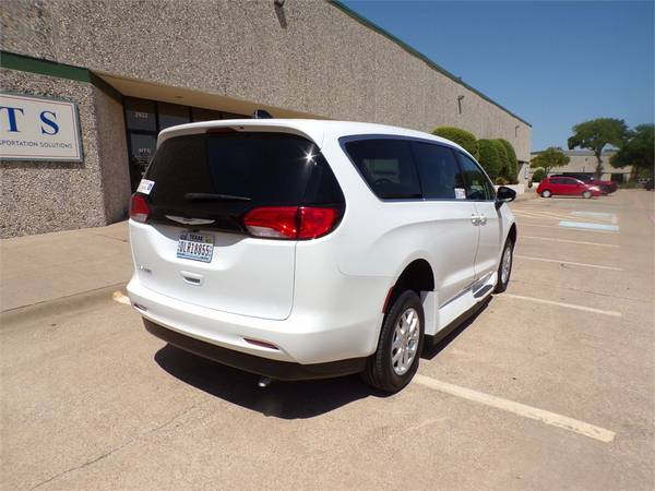 Chrysler, Import USA — Foto 7 z 12