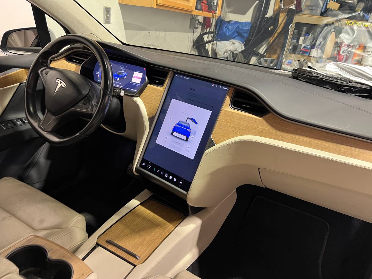 2018 Tesla, Import USA — Foto 12 z 12