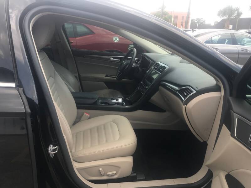 2020 Ford, Import USA — Foto 7 z 12