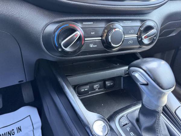 2020 Kia, Import USA — Foto 2 z 12