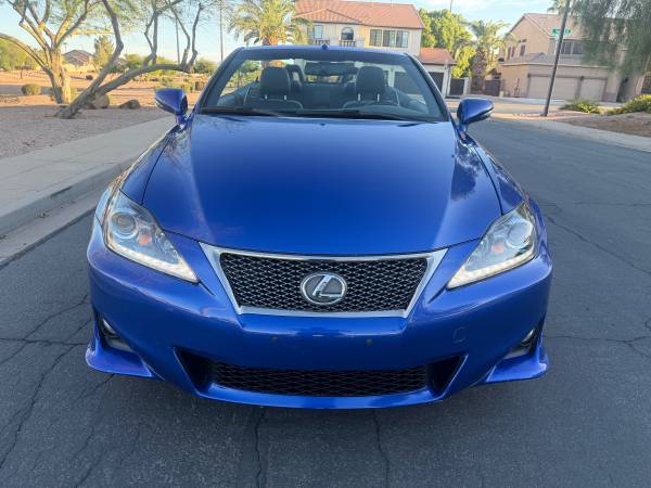 2015 Lexus, Import USA — Foto 3 z 12