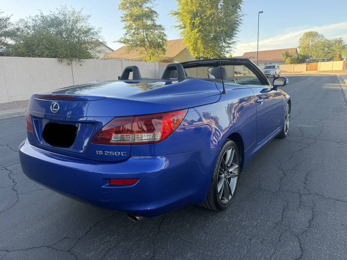 2015 Lexus, Import USA — Foto 4 z 12