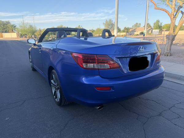 2015 Lexus, Import USA — Foto 5 z 12