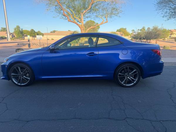 2015 Lexus, Import USA — Foto 9 z 12
