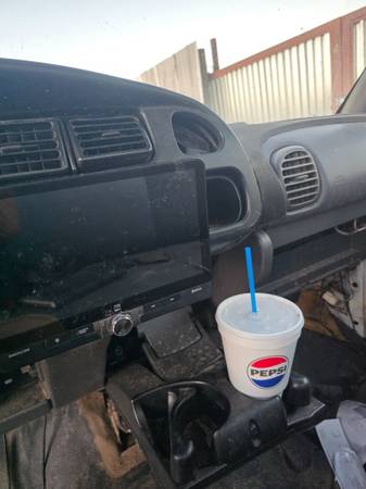 1999 Dodge, Import USA — Foto 5 z 12