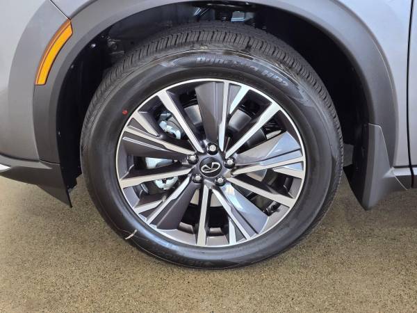 2027, Import USA — Foto 7 z 12