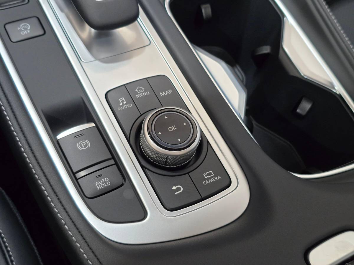 2027 INFINITI QX60 LUXE, Import USA — Foto 12 z 12