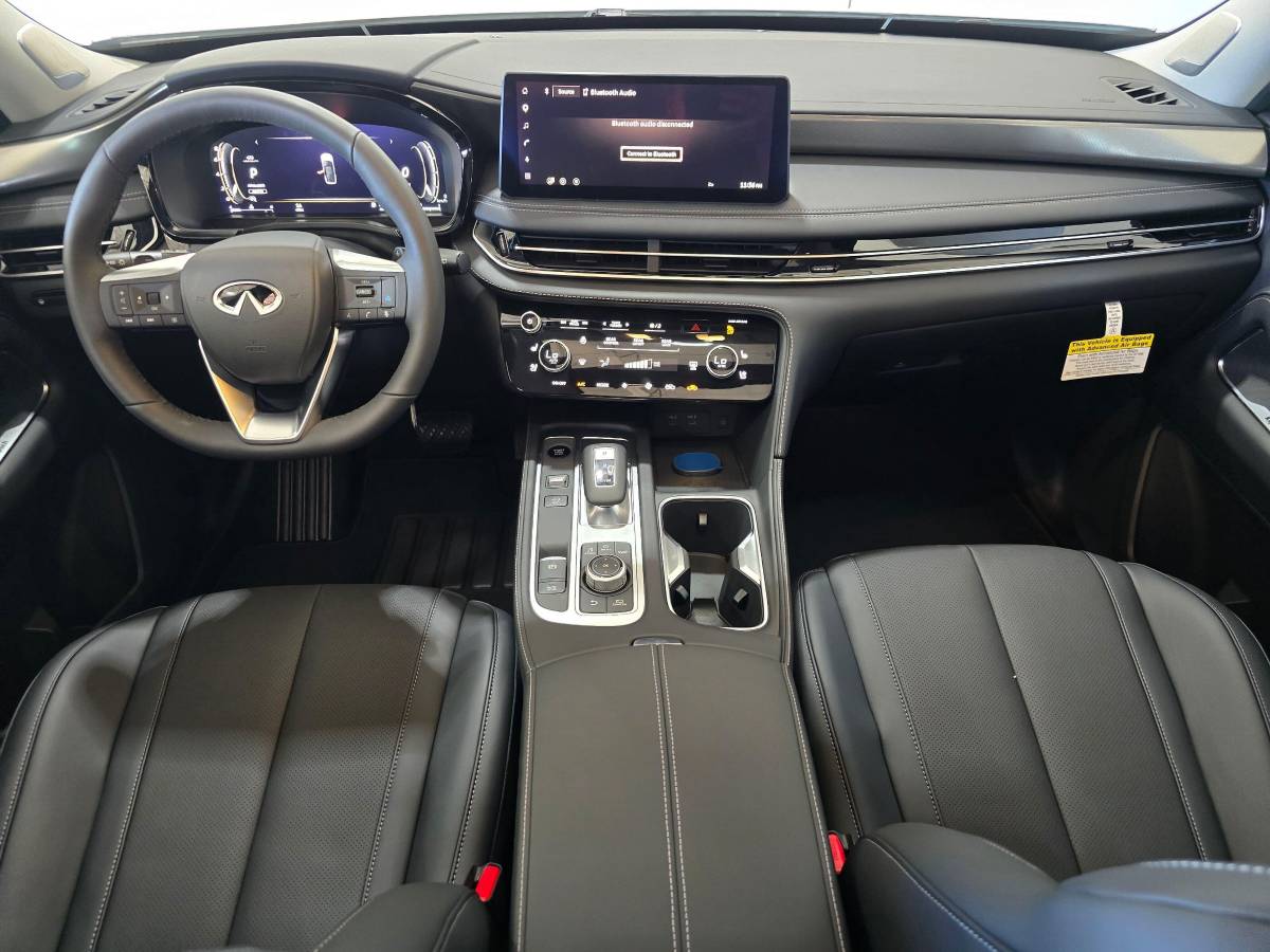 2027 INFINITI QX60 LUXE, Import USA — Foto 5 z 12