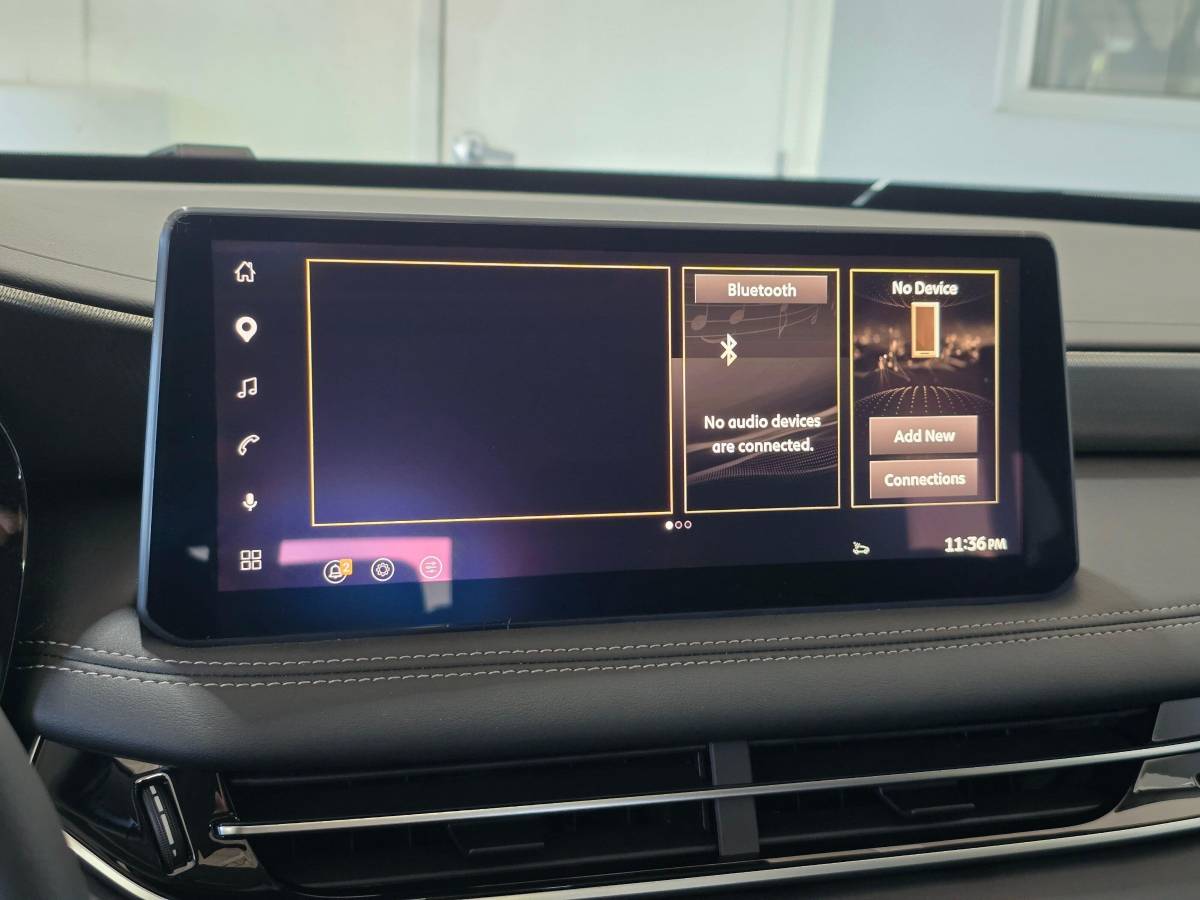 2027 INFINITI QX60 LUXE, Import USA — Foto 9 z 12