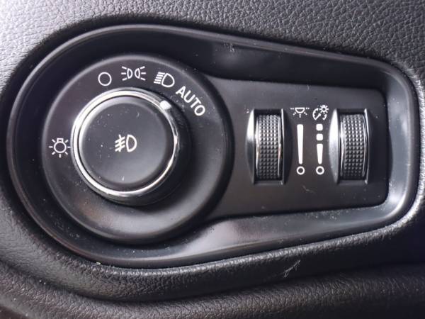 2019 Jeep, Import USA — Foto 10 z 12