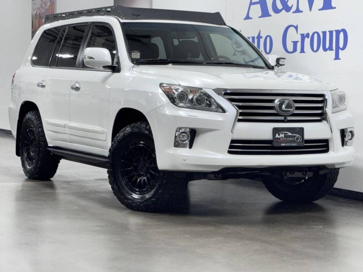 2015 Lexus, Import USA — Foto 1 z 12 2015 Lexus, Import USA — Foto 1 z 12