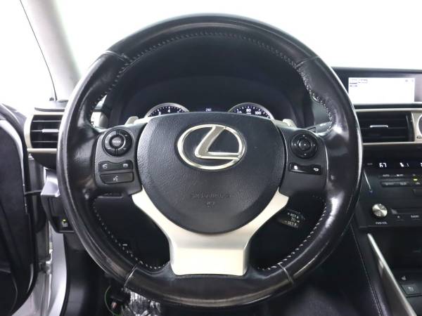 2015 Lexus, Import USA — Foto 11 z 12