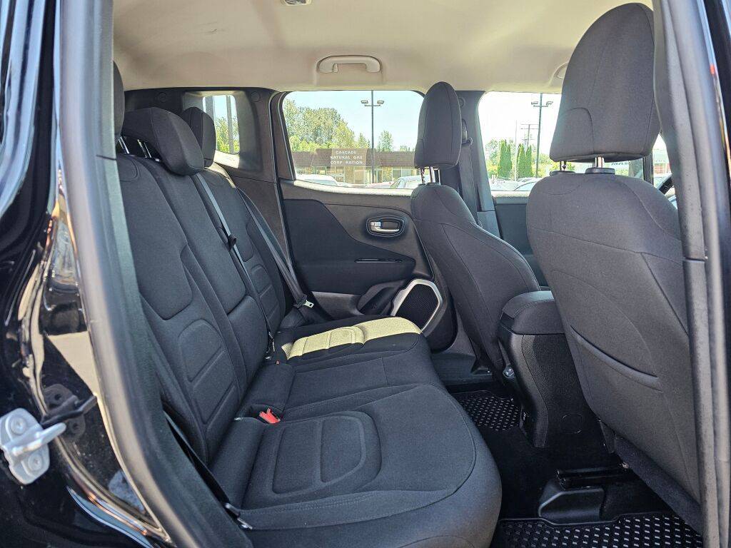 2018 Jeep, Import USA — Foto 12 z 12