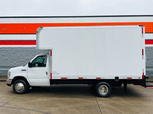 2012 Ford, Import USA — Foto 3 z 12