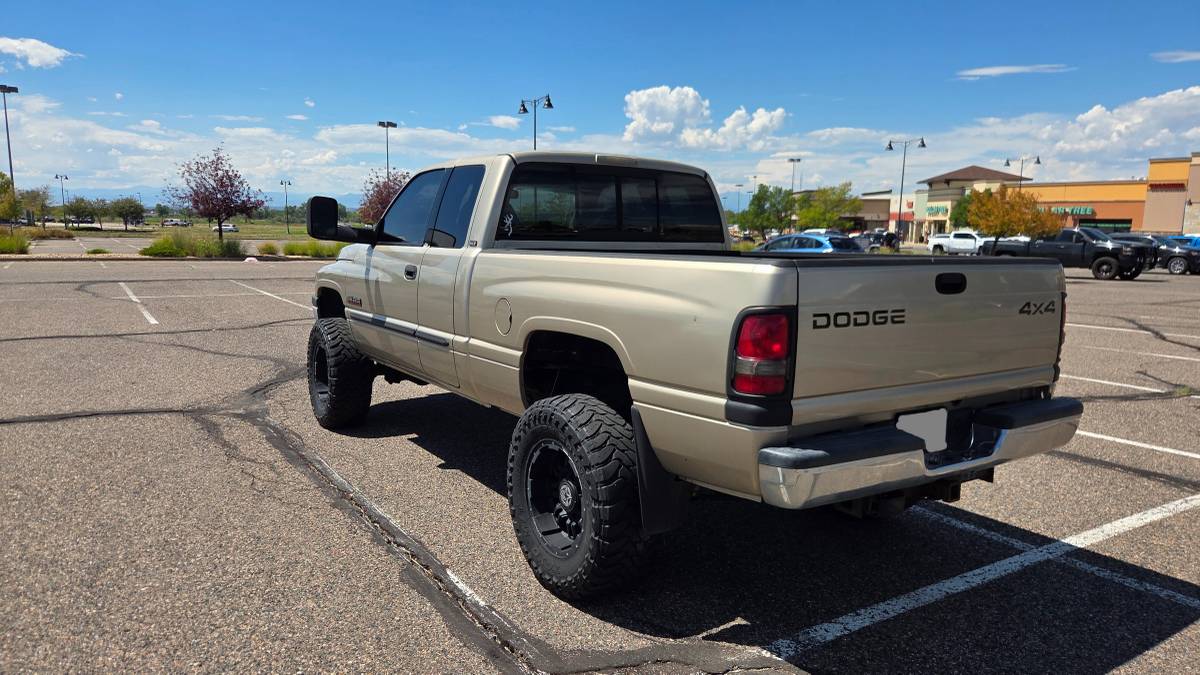 2002 Dodge, Import USA — Foto 3 z 12