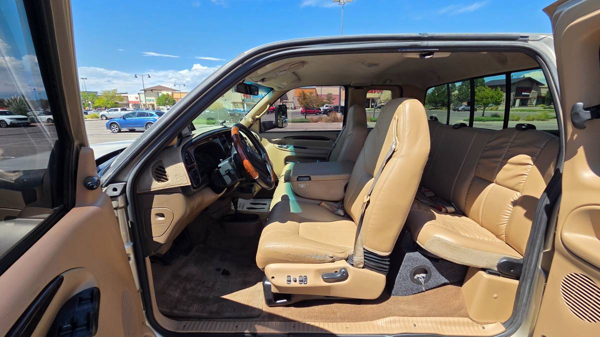 2002 Dodge, Import USA — Foto 9 z 12