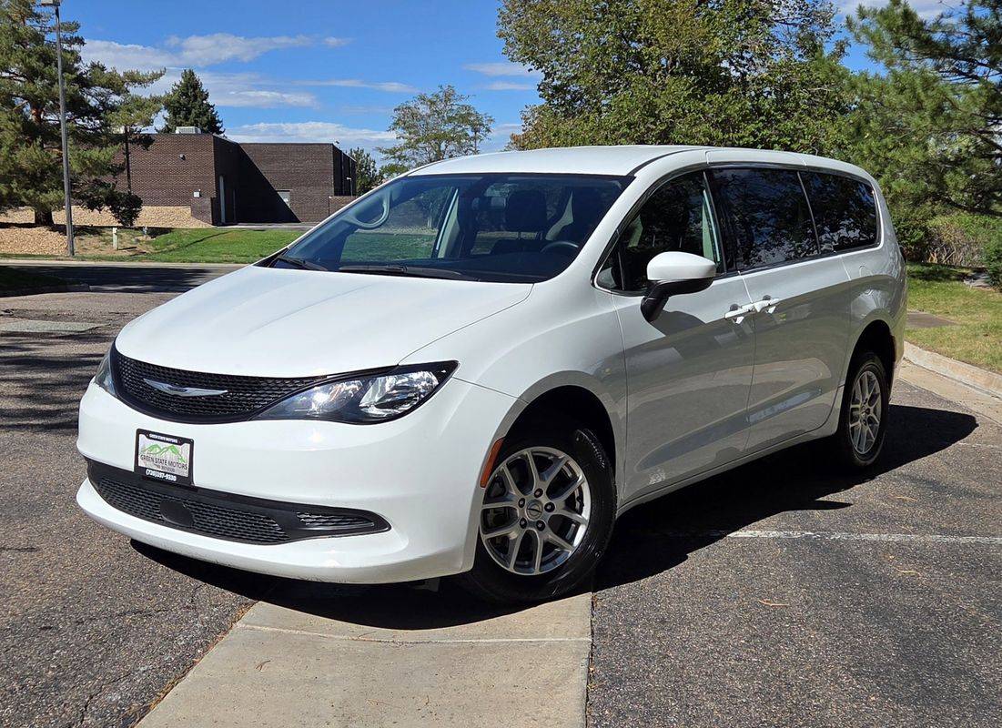 2022 Chrysler, Import USA — Foto 10 z 12