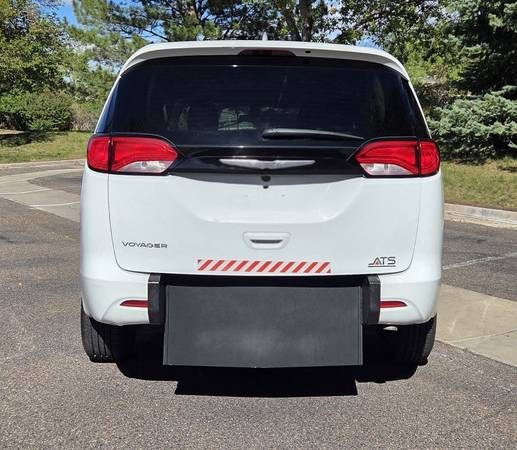 2022 Chrysler, Import USA — Foto 5 z 12