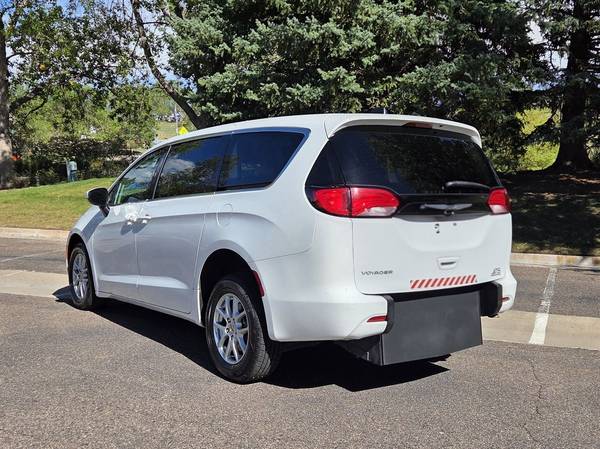 2022 Chrysler, Import USA — Foto 6 z 12